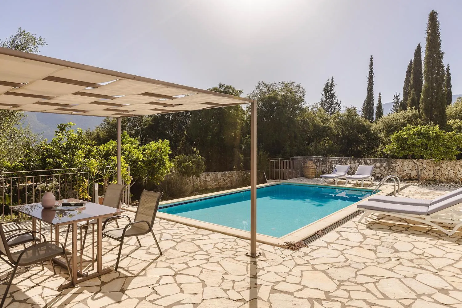 Villa Irineos Karavomylos